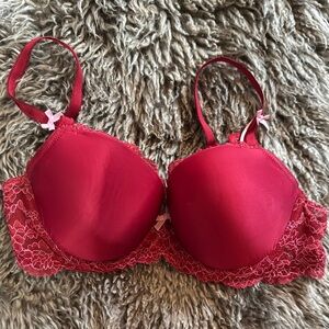 Elegant Red Lace Bra
